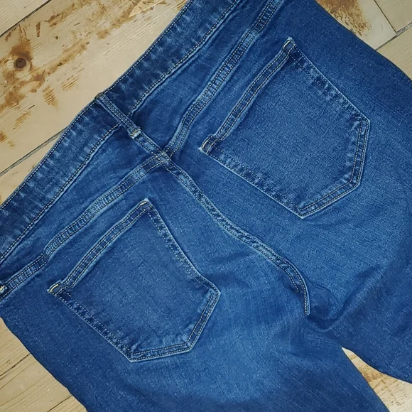 Gap Jeans - Picture 4 of 5